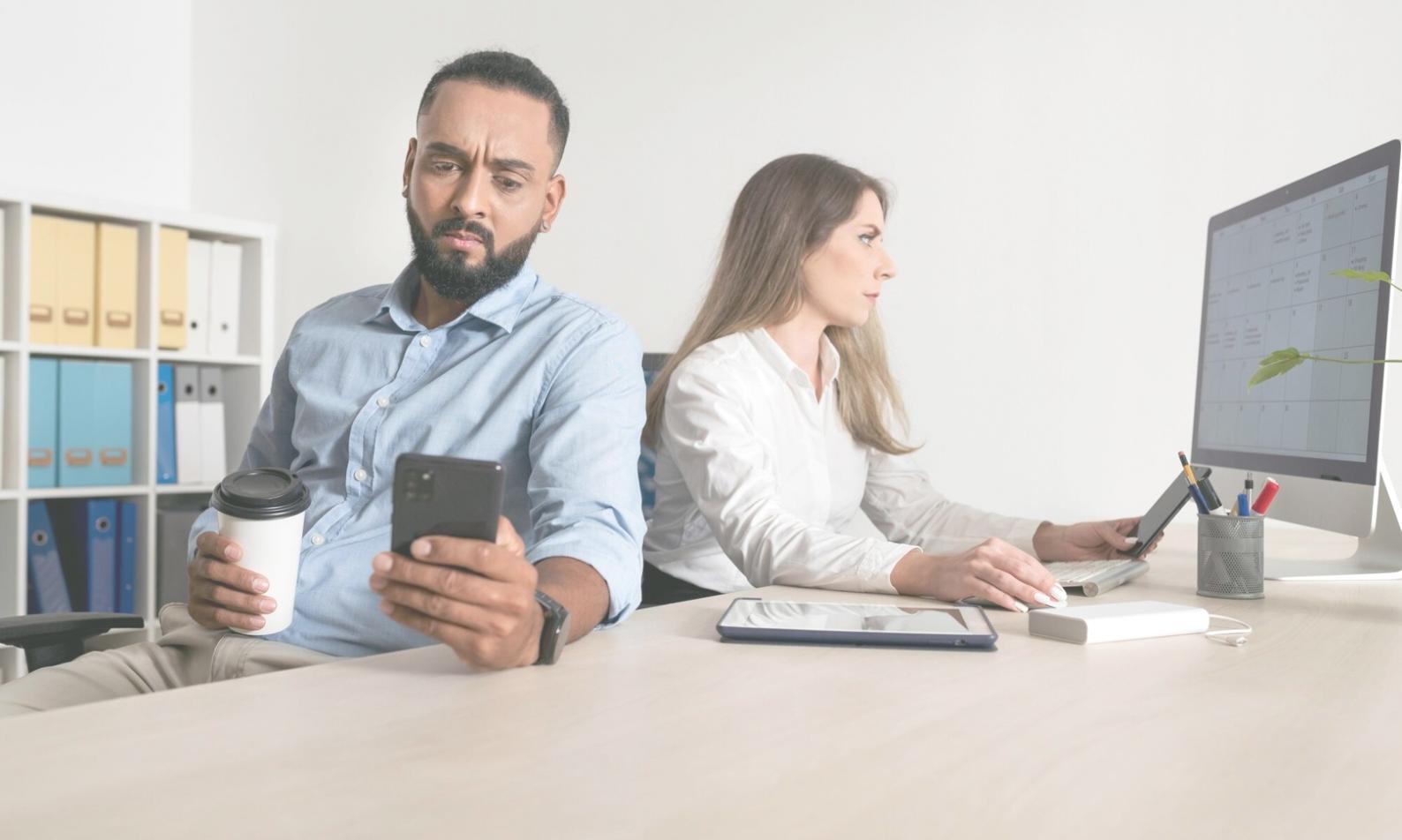 Trading workspace with multiple monitors displaying market data and analysis tools